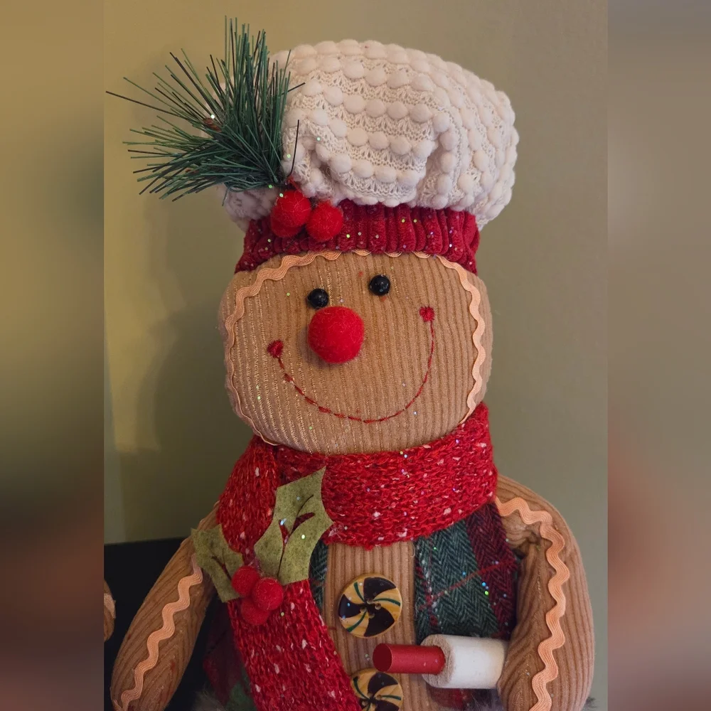 Lot of 2 Gingerbread Man & Woman Baker Chefs Shelf Sitter Christmas Plush NWT